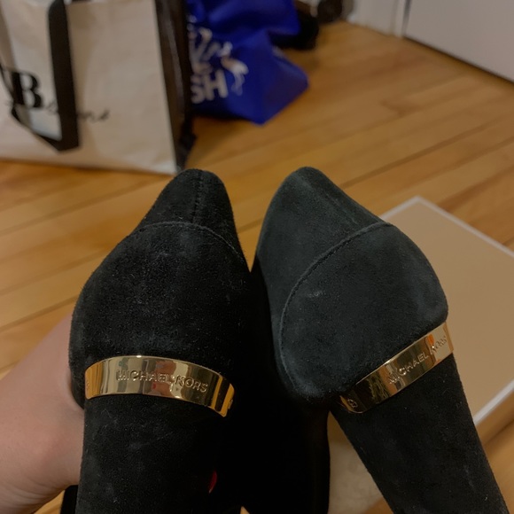 Suede Michael Kors “Haven Pump” heels - Picture 4 of 5